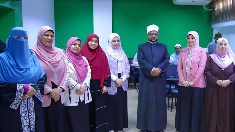 أمين البحوث الإسلامية يتفقد ختام تدريب الوعاظ والواعظات على لغة الإشارة