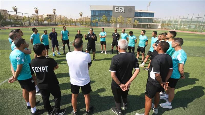 بمشاركة محمود وفا وأمين عمر.. تأهيل مكثف للحكام قبل مواجهات الدوري