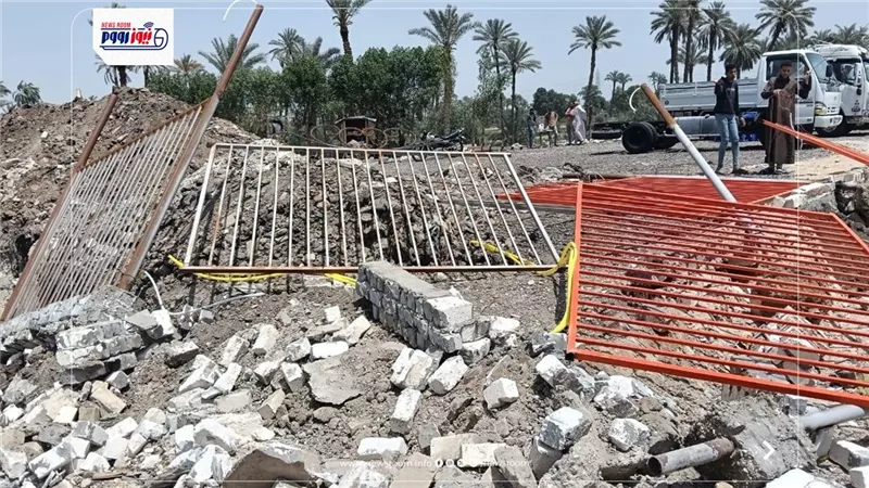 إزالة فورية لـ 3 حالات تعدٍ على الطريق العام والأراضي الزراعية بالفيوم 