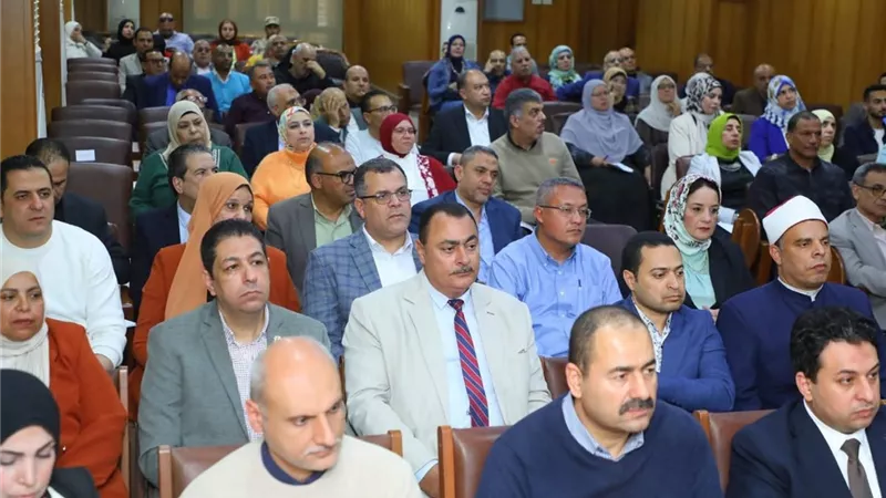 دمياط.. المجلس التنفيذي يناقش مشروعات الطرق والتقنين والتصالح