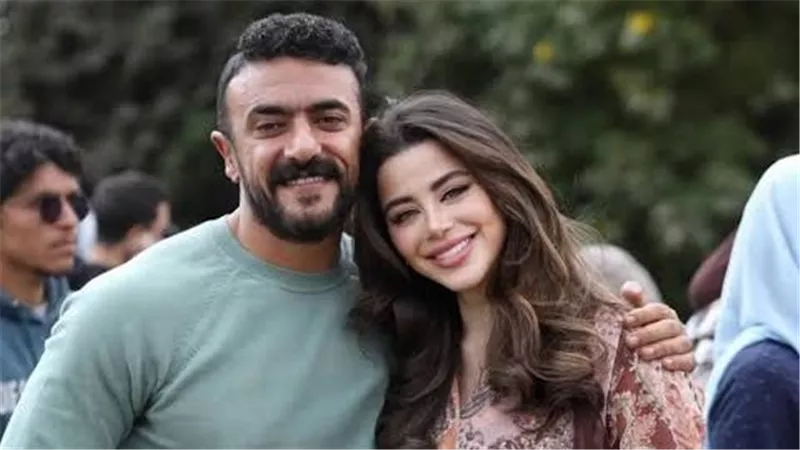 ماذا قال أحمد العوضي ليارا السكري بعد نشر صورته بالبدلة ؟