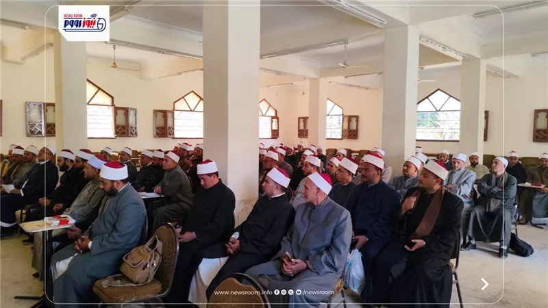 مدير أوقاف الفيوم يعقد اجتماعًا للأئمة المشاركين في الأنشطة الدعوية