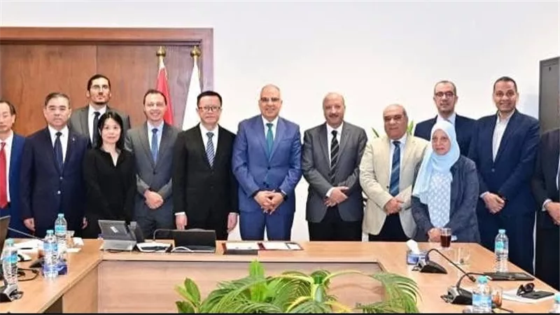 “سويلم” يلتقي رئيس مفوضية نهر اليانجتسي الصيني لبحث الاعتماد على التكنولوجيا 