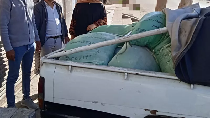 قبل بيعها للمواطنين.. ضبط 10 أطنان منتجات غذائية منتهية الصلاحية 
