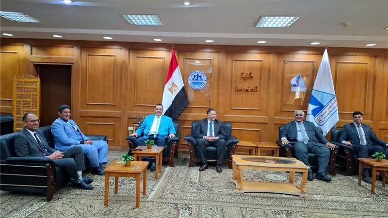 محافظ دمياط يزور جامعة كفرالشيخ ويشارك في مناقشة رسالة ماجستير بكلية الهندسة