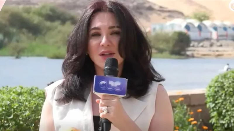 سلاف فواخرجي: ربنا أنعم عليا بمحبة المصريين ومصر احتضنتني وبحس فيها بحنية الأم