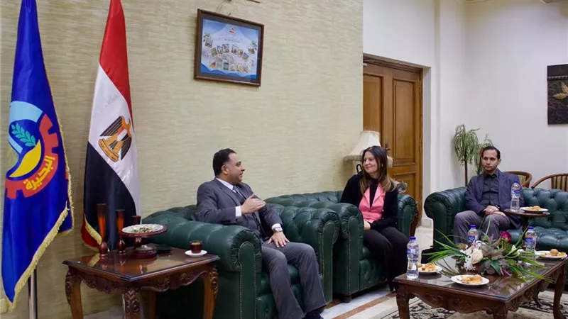 نائب محافظ البحيرة يعقد لقاء موسع بمكتبة مصر العامة بدمنهور لمناقشة خطة العمل 