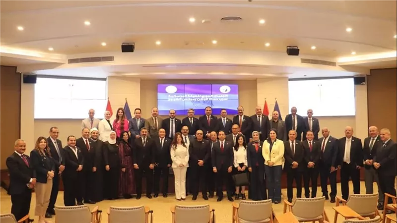 حزب حماة الوطن يعقد الاجتماع الدوري للهيئة البرلمانية للحزب بمجلس الشيوخ