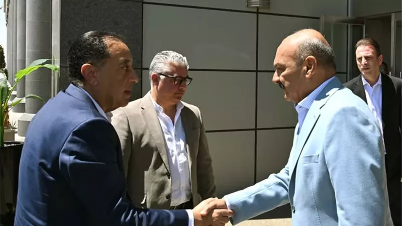 رئيس الوزراء يبدأ جولة موسعة لافتتاح 9 مشروعات صناعية بالمنطقة الاقتصادية
