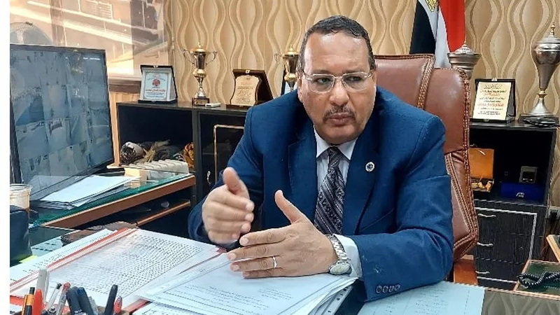 رئيس المحطات المائية لإنتاج الكهرباء يصدر قرارات ترقية لعدد من القيادات