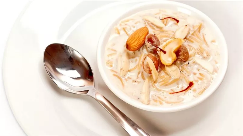 طريقة عمل الشعرية باللبن.. خطوات سهلة وبسيطة لنكهة لذيذة