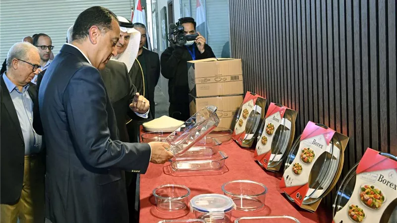 باستثمارات 8 ملايين دولار.. مدبولي يفتتح مصنع شركة 
