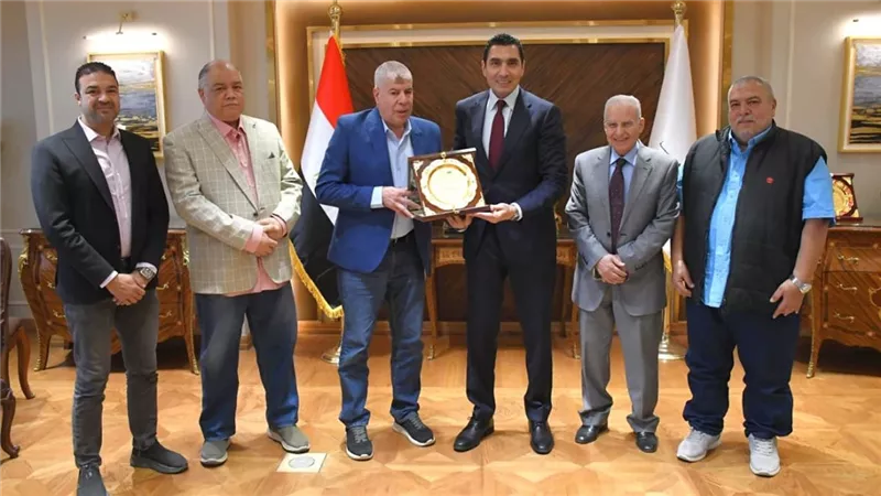وزير الرياضة يؤكد على تقديم الدعم الكامل لنجوم المنتخبات المصرية واللاعبين 
