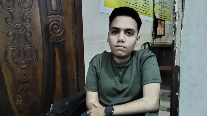 كريم محمد.. حكاية إرادة من السويس تحكي وجع ضمور العضلات وتصنع الأمل