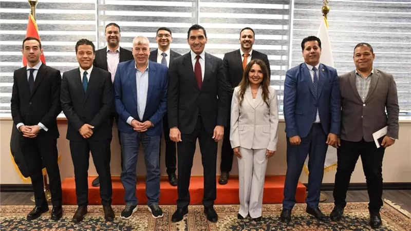 جوهر نبيل يلتقي مسؤولي شركة توتال لبحث مستجدات النسخة 11 لدوري مراكز الشباب
