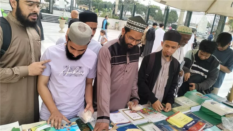 تزامنا مع اليوم العالمي للكتاب..