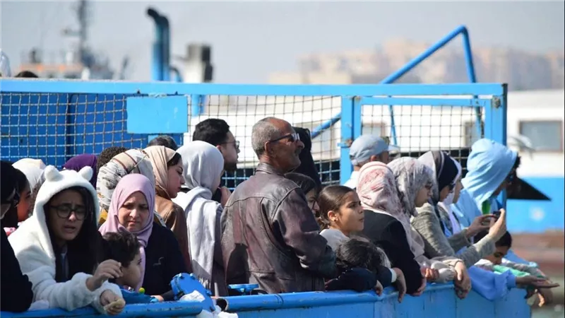 استمرار توافد رحلات اليوم الواحد لزيارة معالم بورفؤاد في عطلة نهاية الأسبوع