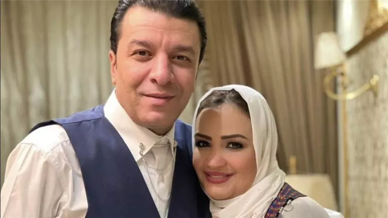 مصطفى كامل يحتفل بعيد زواجه: 