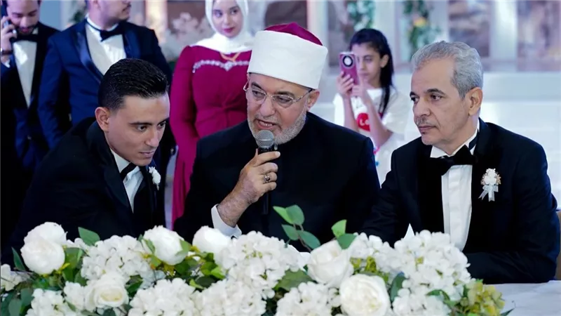 بحضور كبار المسؤولين وعلماء الأزهر.. اللواء وائل بخيت يحتفل بزفاف نجله