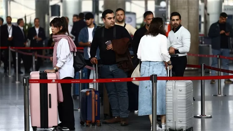 إيران تستأنف الرحلات التجارية من مطار طهران الدولي لأول مرة منذ الحرب