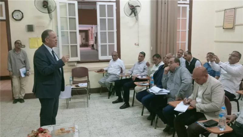 «من أجل الغد».. مدير تعليم أسيوط يشهد تدريب مديرى ووكلاء الإدارات التعليمية