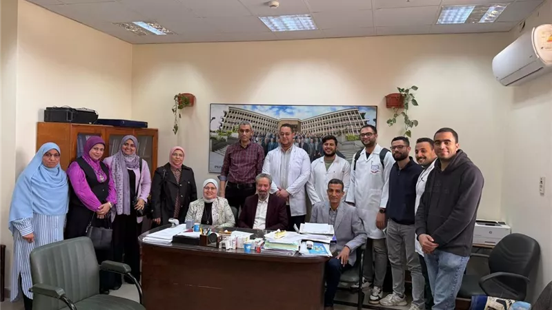 جولات ميدانية لحقوق الأطباء المقيمين بطب أسيوط لتحسين بيئة العمل