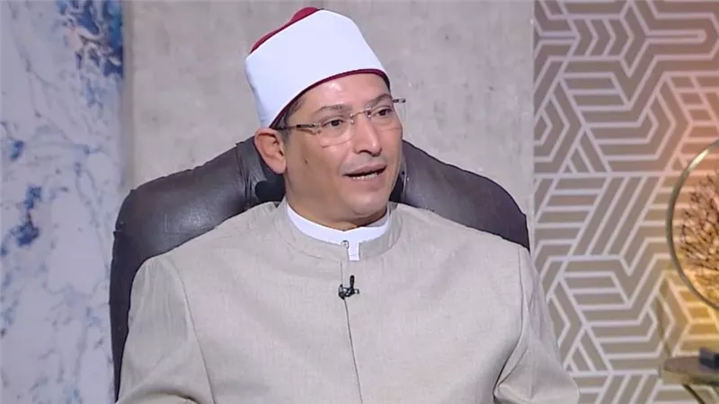 هل «البلوك» على السوشيال ميديا يعد قطيعة رحم؟.. عالم أزهري يوضح