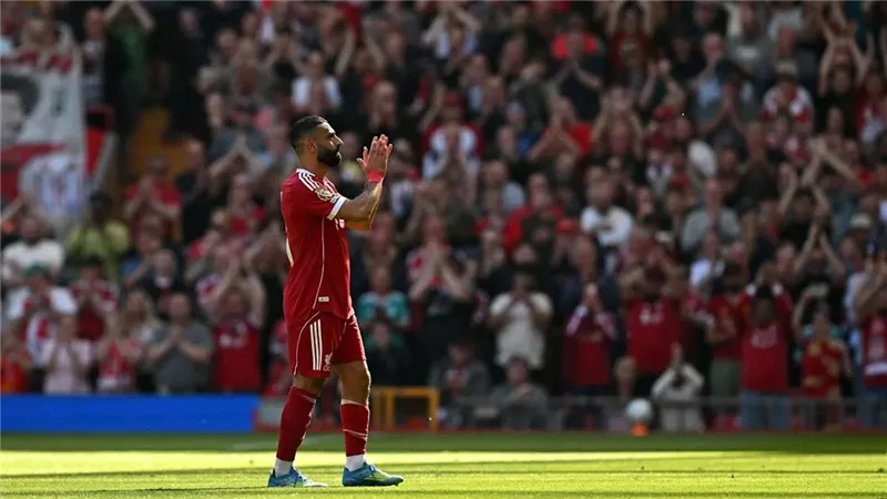 هل يكون الوداع الأخير؟.. إصابة محمد صلاح تثير قلق جماهير ليفربول