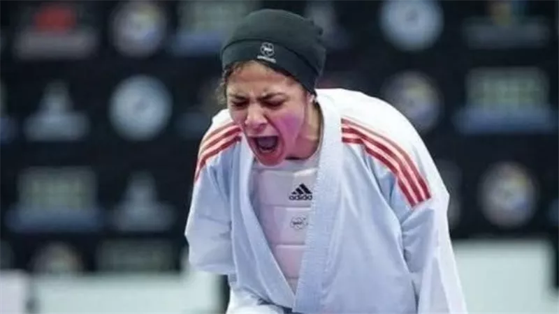 منة الهواري تتوج بالميدالية الفضية لمصر في الدوري العالمي للكاراتيه