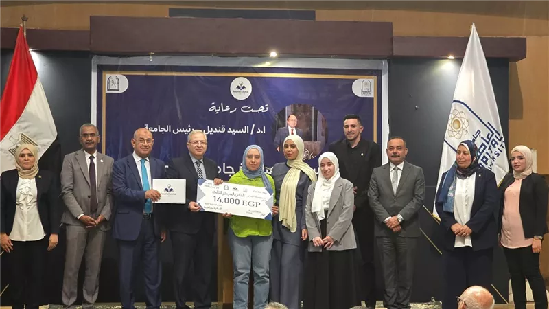 كلية الطب تحصد اللقب في مسابقة 