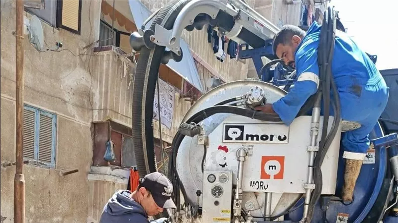 محافظة بورسعيد تواصل حملات الإشغالات المكبرة وتطهير شبكات الصرف الصحي بالأحياء