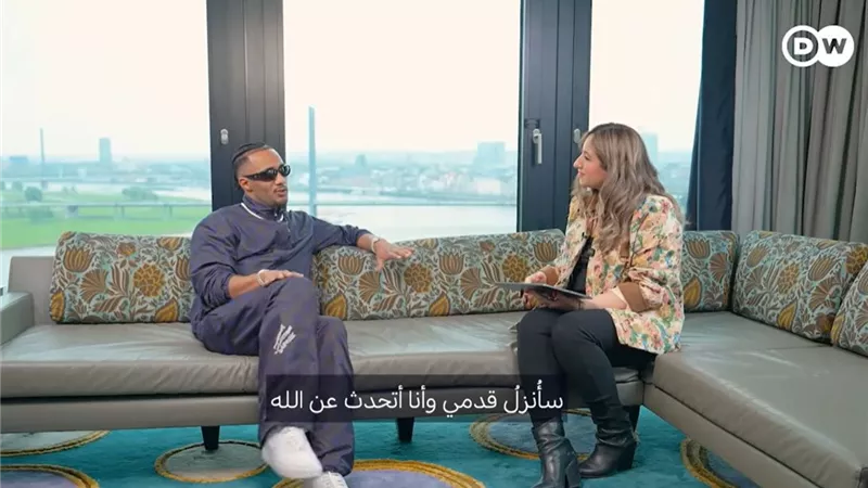 «هنزل رجلي وأنا بتكلم عن ربنا».. محمد رمضان يثير الجدل