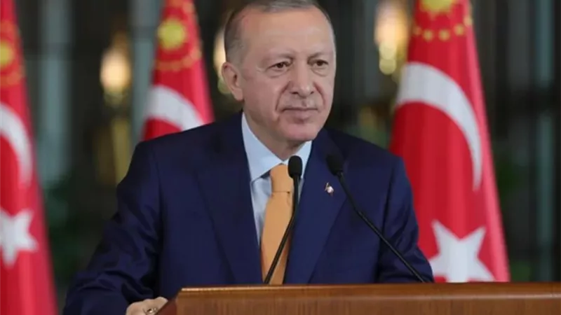أردوغان يدين إطلاق النار في حفل مراسلي البيت الأبيض ويطمئن على ترامب