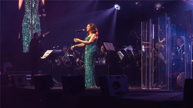 ليلة لا تنسى .. أنغام تتألق في حفلها بأبو ظبي على مسرح أرينا |صور