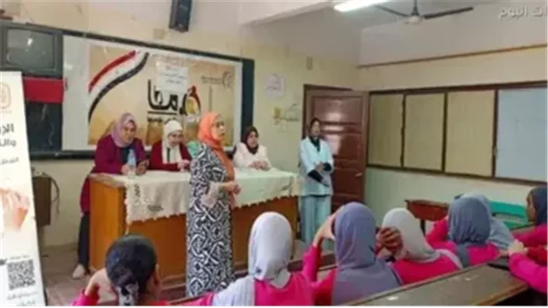 القومي للمرأة ينفذ ندوات إرشاد أسري وتنشئة متوازنة بمدارس قنا