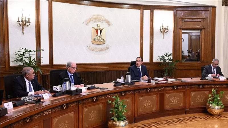 مدبولي يتابع مشروعات تطوير قطاع الغزل والنسيج والاستغلال الأمثل لبعض الأصول