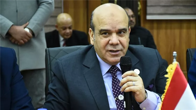 المستشار ربيع قاسم يتقدم بأوراق ترشحه علي منصب رئيس نادي قضاة مصر