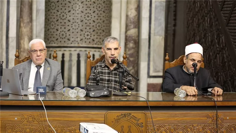 الجامع الأزهر: الغراب مخلوق يعكس حكمة الخالق ودقة تدبيره في نظام الكون
