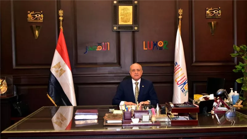 فقدنا نموذجًا مشرفًا في العطاء الوطنى: محافظ الأقصر ينعي والد مصطفي مدبولى