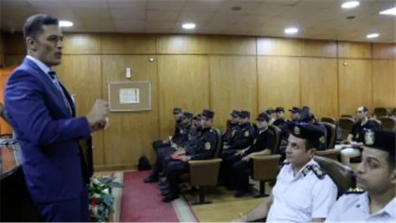 أكاديمية الشرطة تنظم دورة تدريبية حول القانون الدولي بالتعاون مع الصليب الأحمر