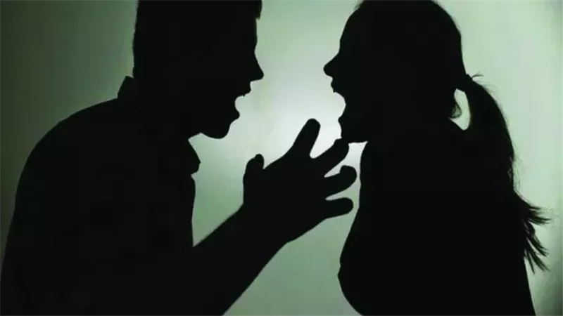 «انت مش راجل أصلاً».. خناقة أسرية تتحول إلى مجزرة وتخلف قتلى ومصابين
