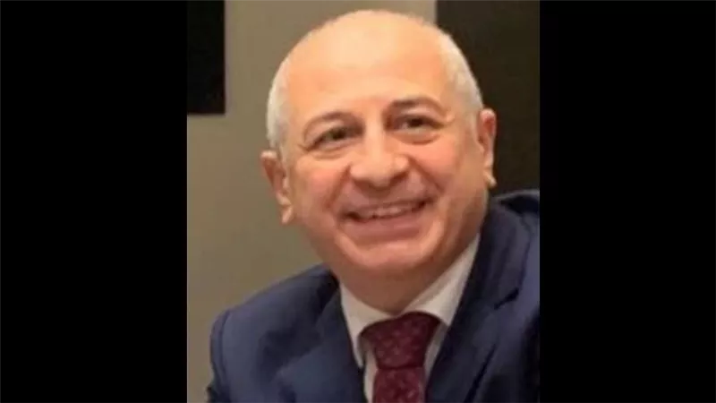 تكليف عمرو محمود رئيسا لمصر للطيران للسياحة والأسواق الحرة