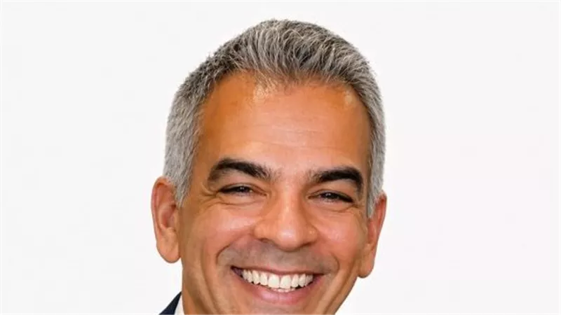 وزير الصناعة يندب محمد سامي مساعدا للشؤون الاستراتيجية
