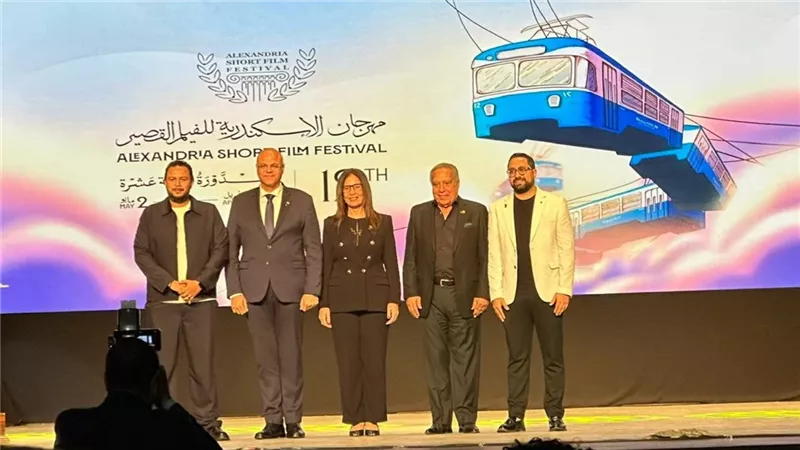 وزيرة الثقافة تؤكد دعم السينما في افتتاح مهرجان الإسكندرية للفيلم القصير
