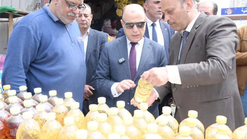محافظ الغربية يواصل متابعة أسواق “اليوم الواحد” بطنطا والمحلة وسمنود وزفتى 