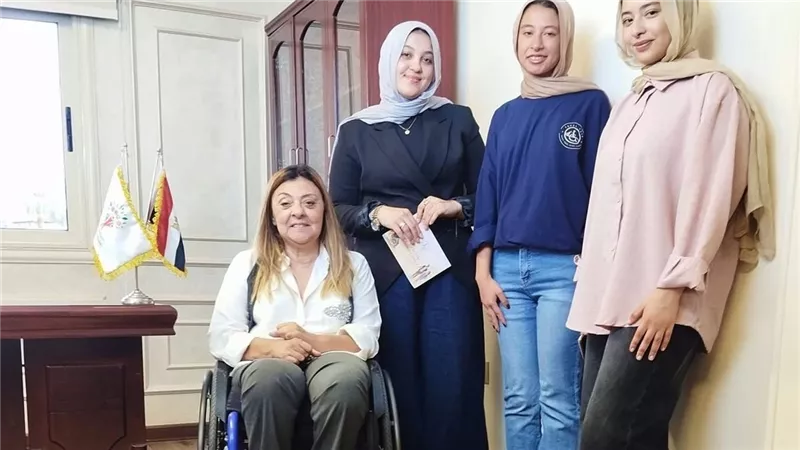 د. إيمان كريم تستقبل عدد من طلاب كلية الإعلام بجامعة 6 أكتوبر