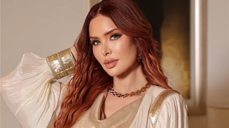 عايشة عثمان تطرح أغنية وطنية بعنوان 