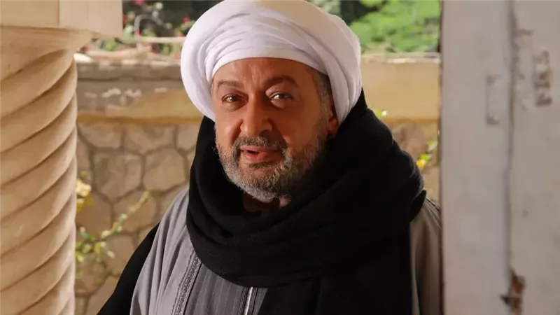 ذكرى ميلاد نور الشريف .. لُقب بصائد الجوائز ورفض والد بوسي زواجه منها