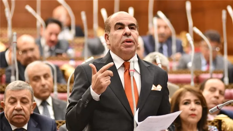 النائب ياسر الهضيبي يقترح إلزام الوساطة الرقمية قبل دعاوى الطلاق والنفقة