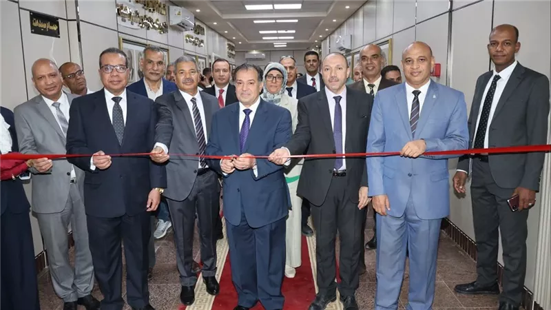رئيس جامعة قنا يفتتح أعمال التطوير والتجميل بمبنى رئاسة الجامعة